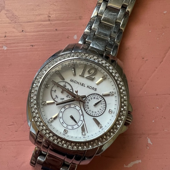 Authentic Michael Kors Watch - Picture 2 of 6